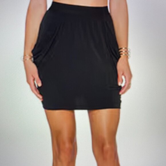 Victoria's Secret Drapey Pocket Lined Black Miniskirt Large - Picture 1 of 13